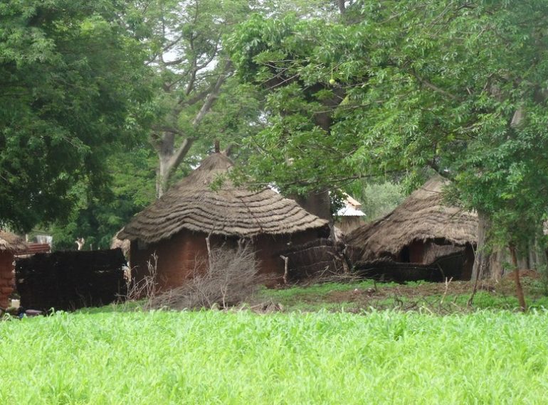 poblado Gambia